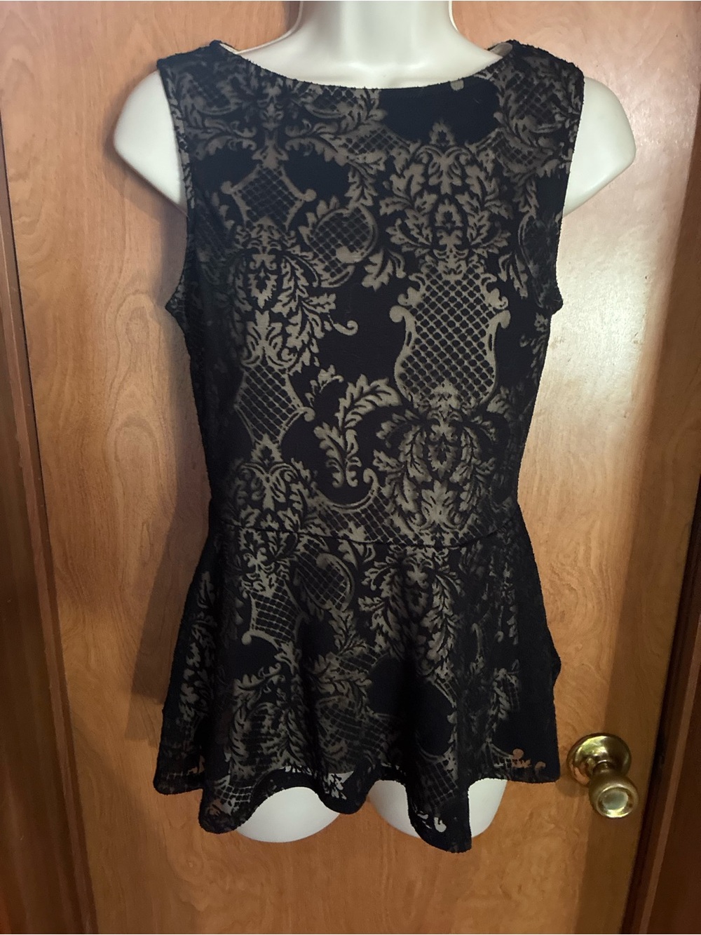 Apt. 9 Black Lace-Overlay Peplum top XS